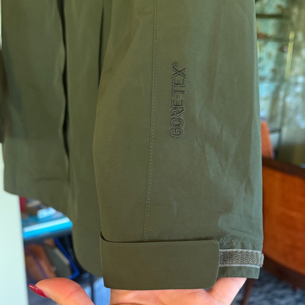 Marmot Women's Olive Rain Coat size Small - Picture 4 of 12
